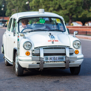 01a99d0a-2ad4-4639-aae8-1a8c2dd8482d-Hindustan-Ambassador