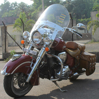 14-1421235225-indian-motorcycle-chief-vinatge-01