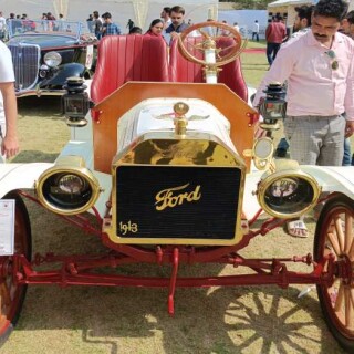 Vintage-ford-1913-India