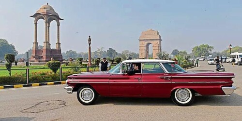 vinatge-car-rally_d39e5706-13f6-11e8-ba0b-8cab410cbd95.jpg