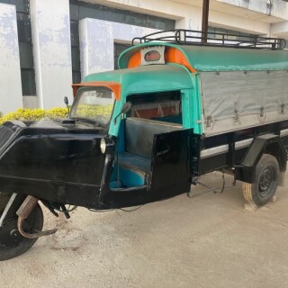 vintage-1960-india-auto-rickshaw-bus-81884