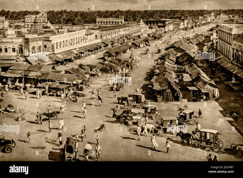 vintage-photos-of-main-road-puri-orissa-india-asia-1900s-JGCW8T.jpg